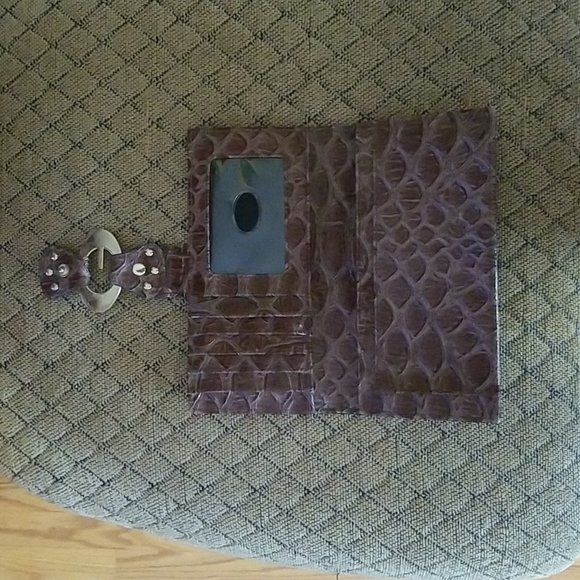 ❣5 for $25 Sale❣Vintage Guess Faux Leather Snakeskin Clutch Wallet - Picture 3 of 9